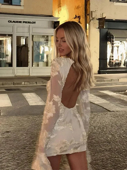 Elegante mini-jurk met lange mouwen voor elke gelegenheid – BellaViva - Glamorix