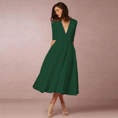 Vrouwelijke midi-jurk met V-hals en halve mouwen – SOLEA GRACE - Glamorix