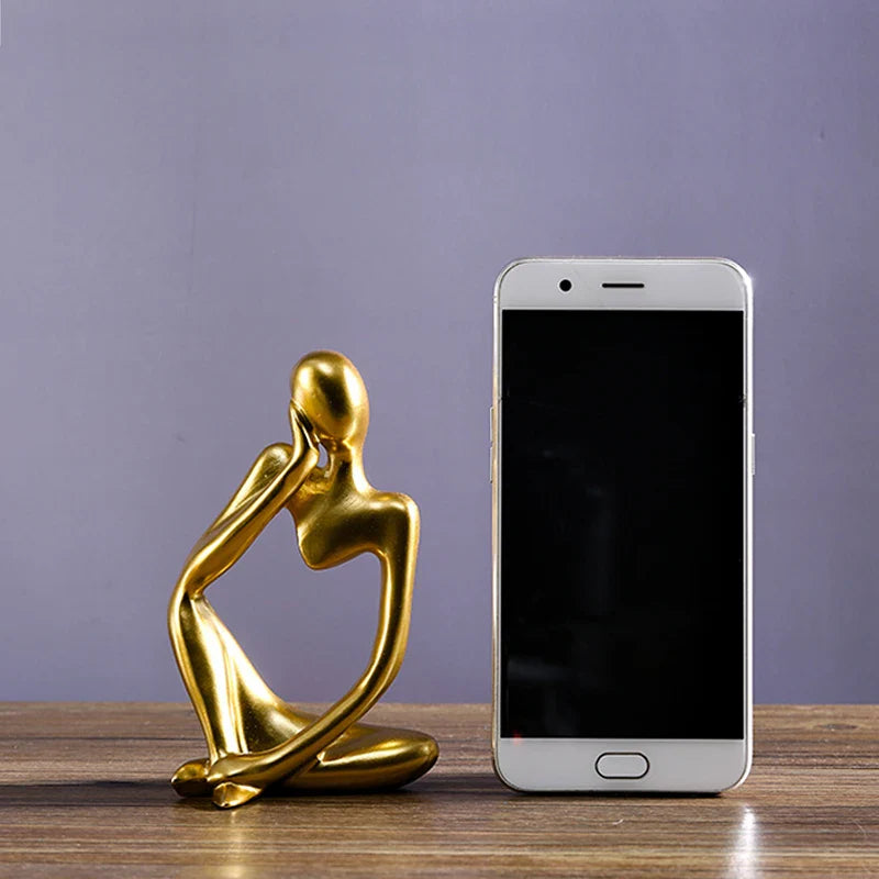AURORA - Minimalistische gouden sculptuur voor een elegante touch