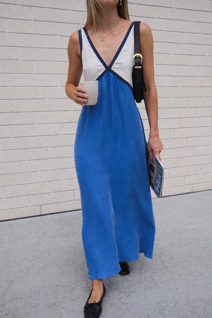 Vloeiende maxi-jurk met diepe V-hals en elegante details – LUMINA - Glamorix