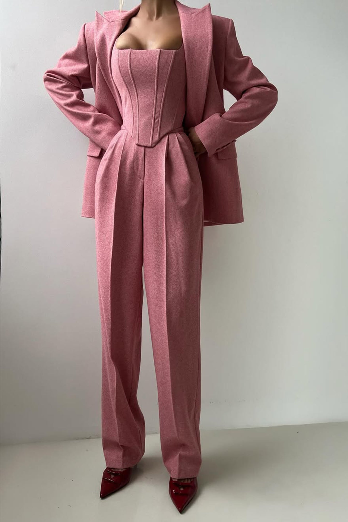 Elegante Damesoutfit met Getailleerde Pasvorm voor Feestelijke Gelegenheden – LUNA CHIC - Glamorix