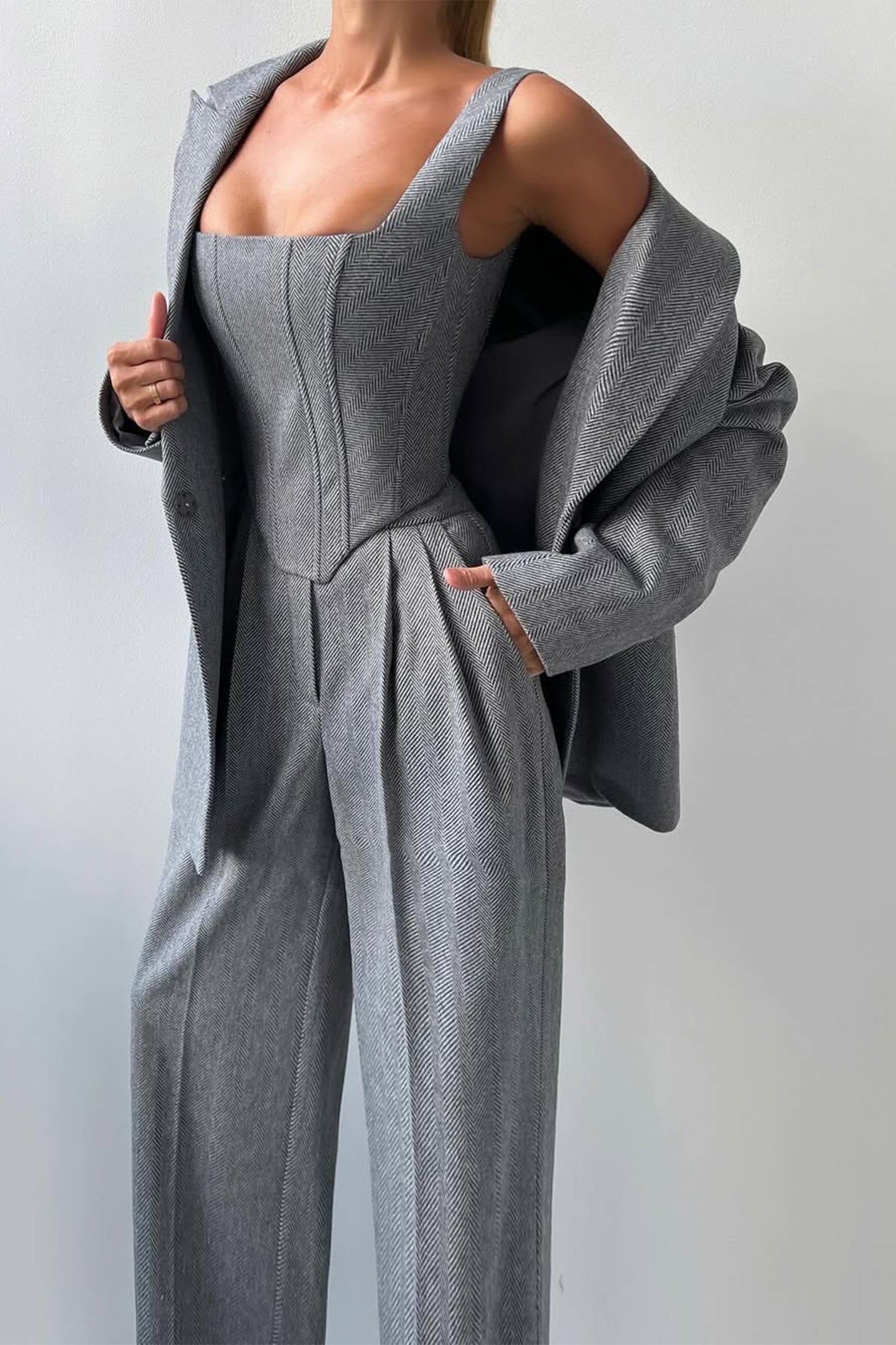 Elegante Damesoutfit met Getailleerde Pasvorm voor Feestelijke Gelegenheden – LUNA CHIC - Glamorix