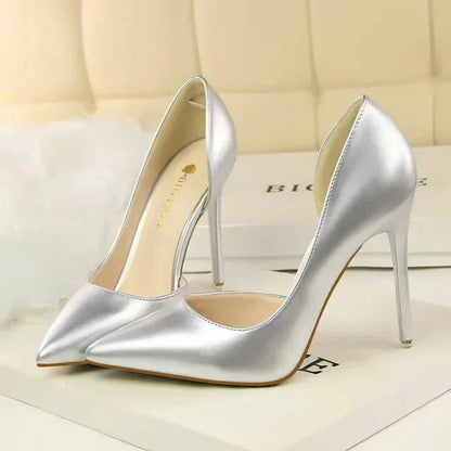 Dames pumps met hoge hak en uitgesneden zijkant – VELARA CUTOUT - Glamorix