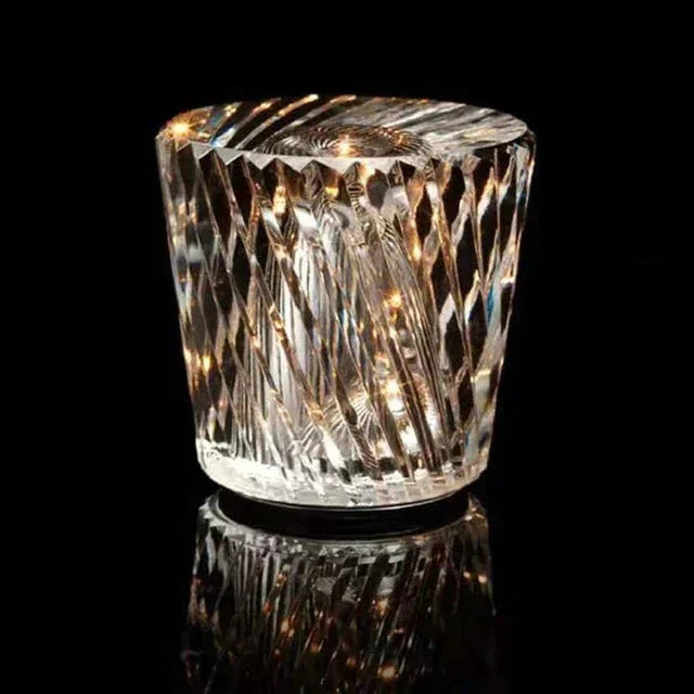 LUMICRYSTAL - Lamp met ijzeren basis en kristallen accenten