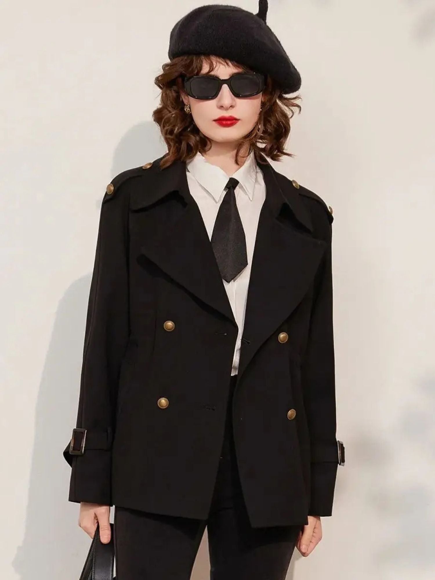 Getailleerde damesjas met dubbele knoopsluiting – VÉRA COAT - Glamorix