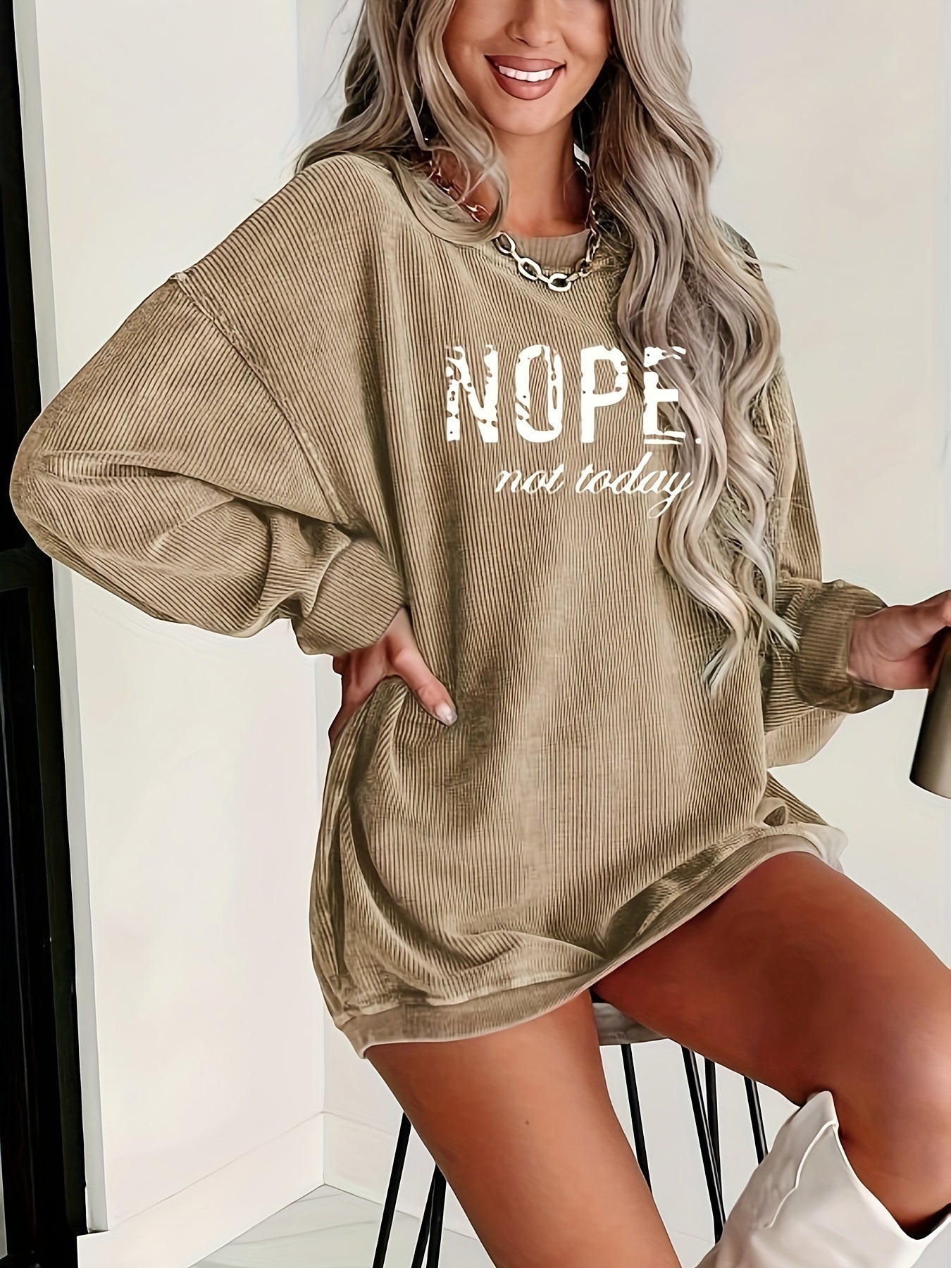 Een lange mouw top met ronde hals voor dames – NOVAQ - Glamorix