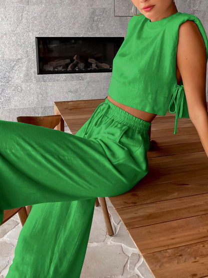 Trendy tweedy setje met vetersluiting: Buikvrij topje, comfortabele broek met elastische tailleband-Glamorix