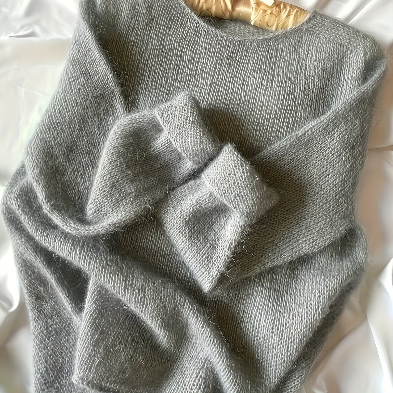 Deze trui is een gebreid bovenstuk voor dames – NOVAWE - Glamorix