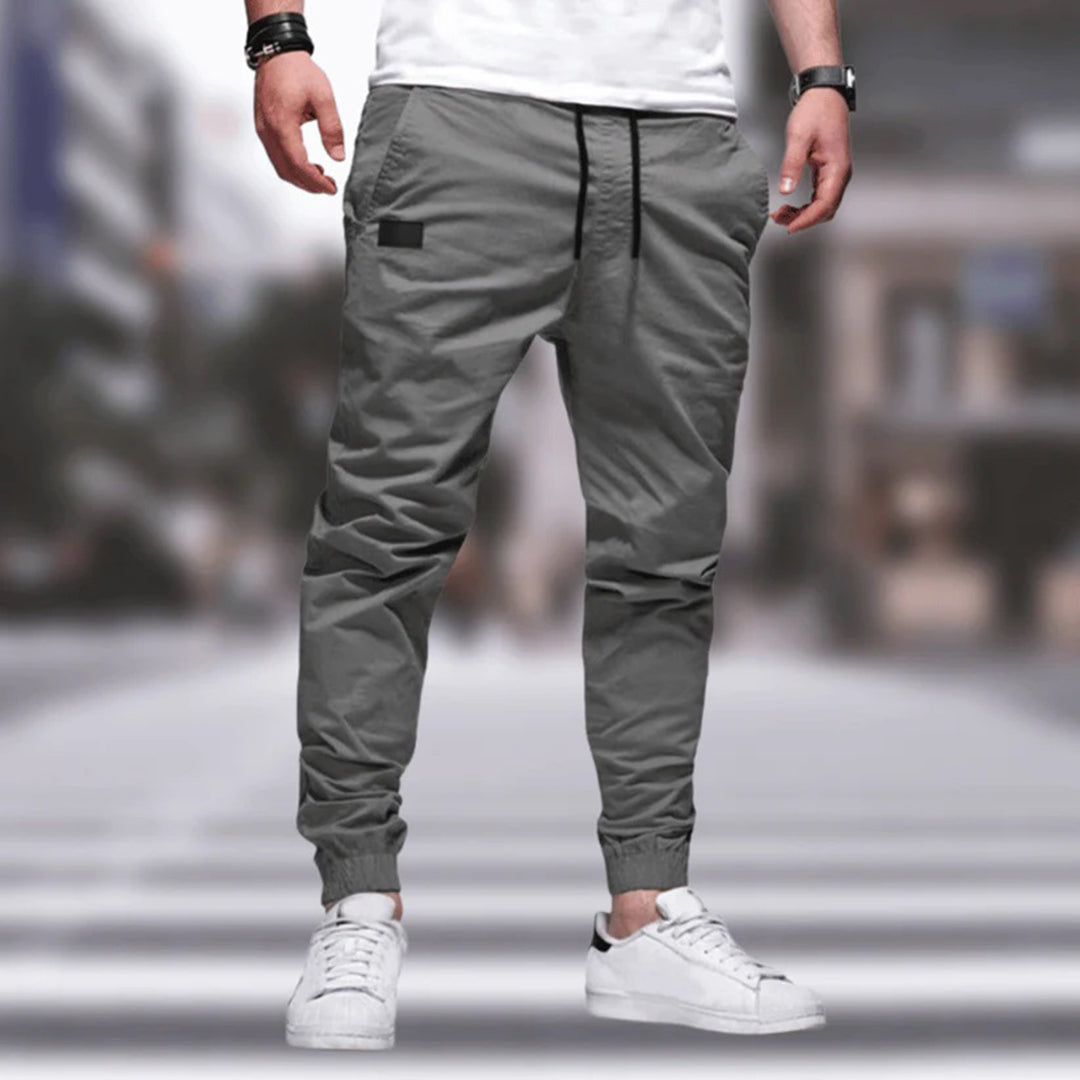 FINN - Slim-fit cargobroek voor heren met een moderne look