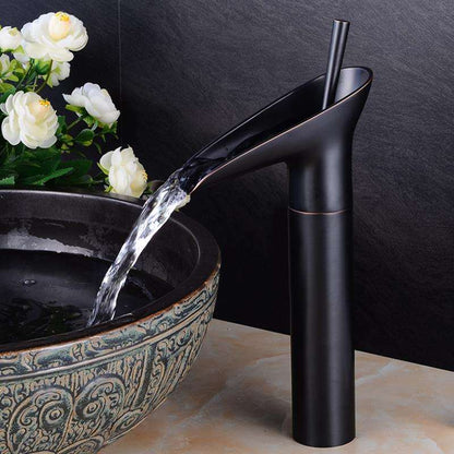Waterval wastafelkraan met retro design voor badkamer – VELLUTO AquaFall - Glamorix