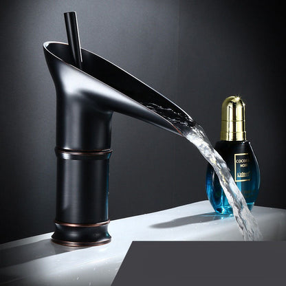 Waterval wastafelkraan met retro design voor badkamer – VELLUTO AquaFall - Glamorix