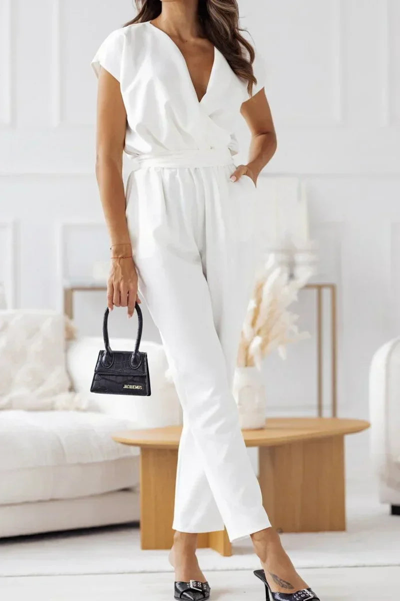 Moderne dames jumpsuit met V-hals en korte mouwen – VioraFlex - Glamorix