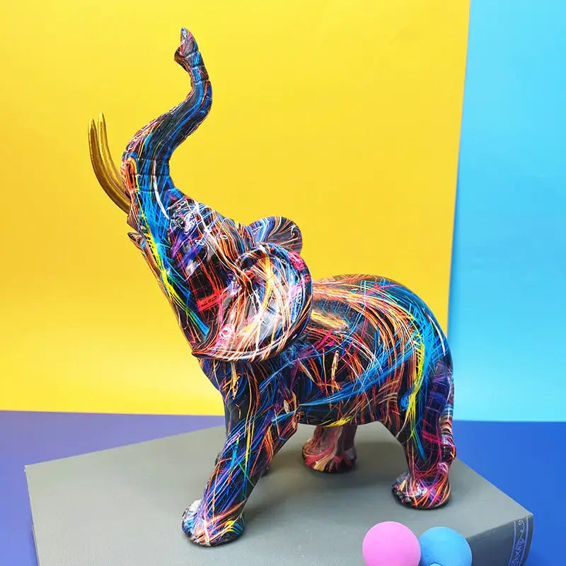 ELEFANTIQUE – Abstract Beeldje van Gekleurde Olifant