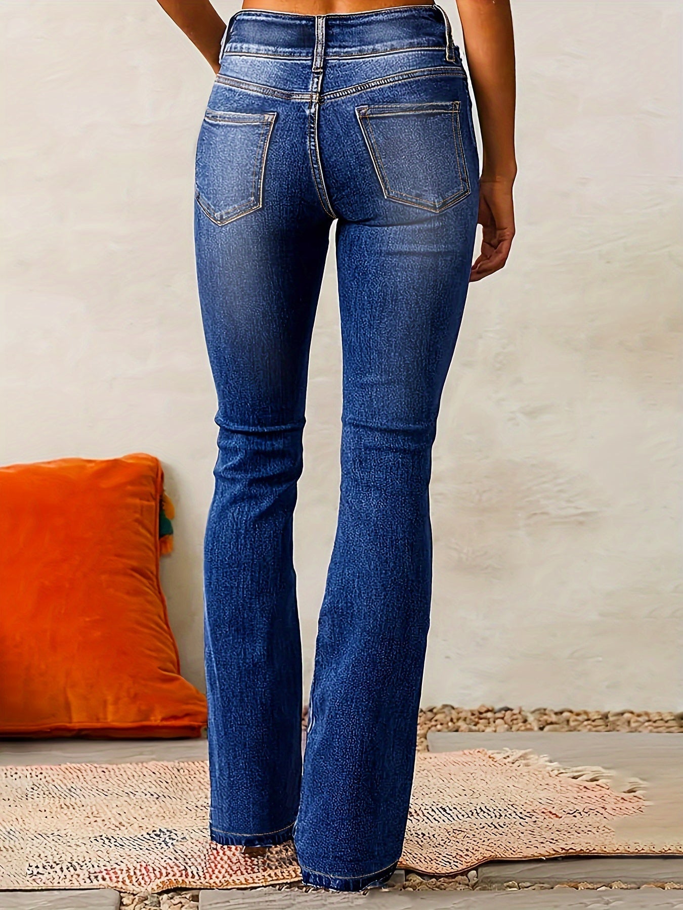 Flatterende flared jeans met hoge taille – STELLA