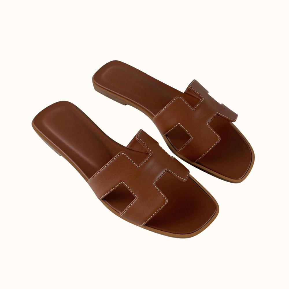 Elegante dames instapsandaal met iconische H-band – HARLIA SLIDE - Glamorix