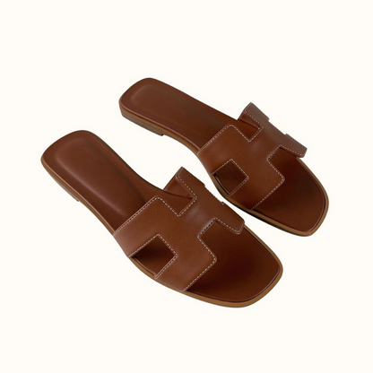 Elegante dames instapsandaal met iconische H-band – HARLIA SLIDE - Glamorix