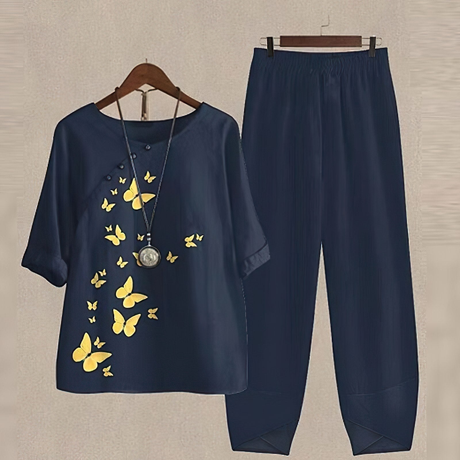 Tweedelige dames set met bloemenprint top en rechte broek – AUREA SET - Glamorix