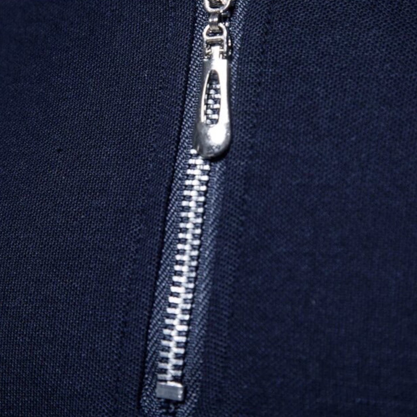 MILAN - Polo shirt met halve rits voor een moderne look