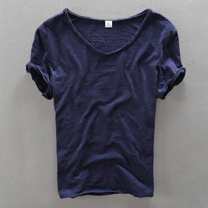 Heren T-shirt met V-hals en raw-edge afwerking – NOX RELAX - Glamorix
