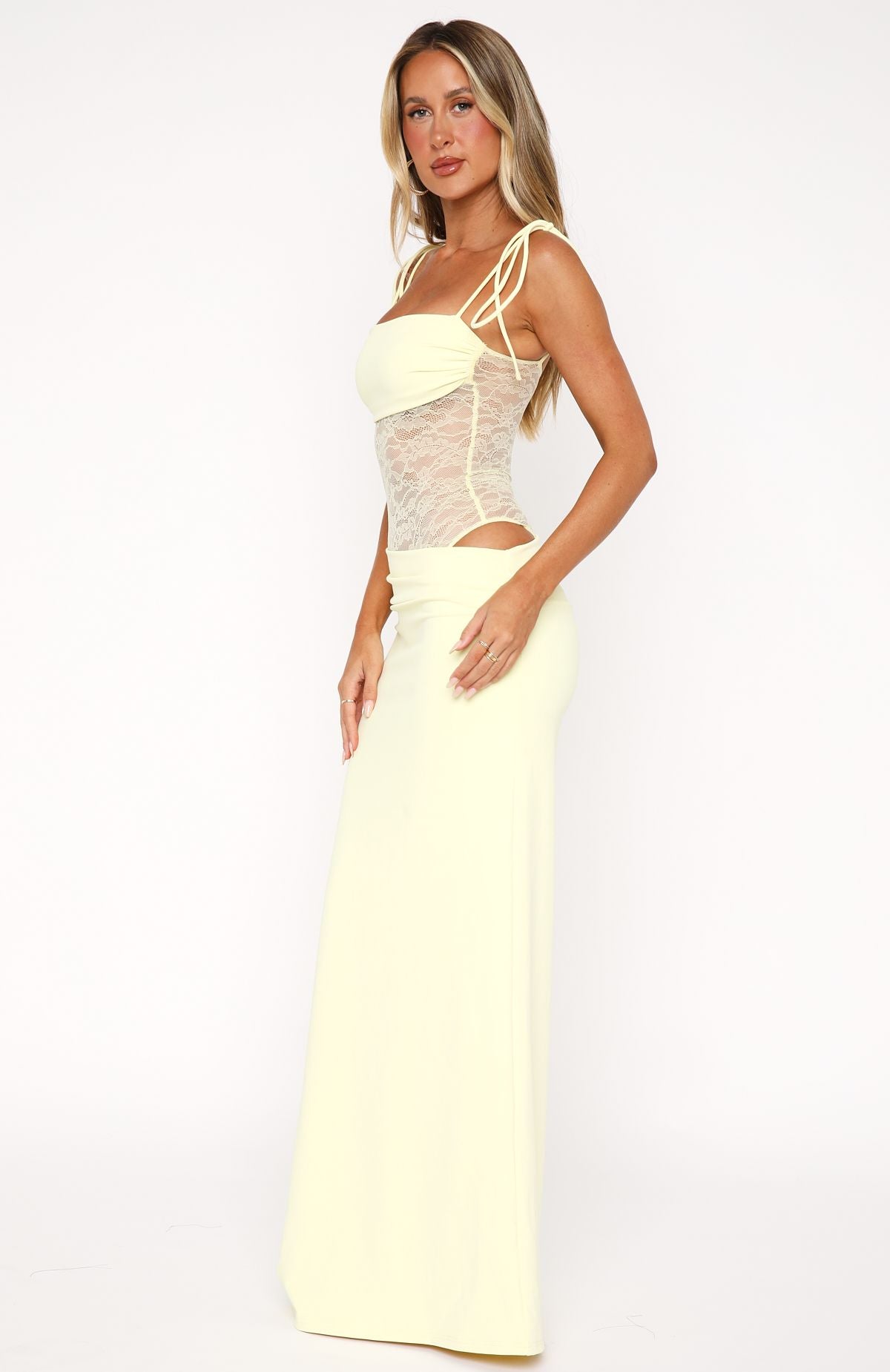 Elegante Damesjurk met Kanten Detail en Dubbele Schouderbandjes – LUNA CHIC - Glamorix