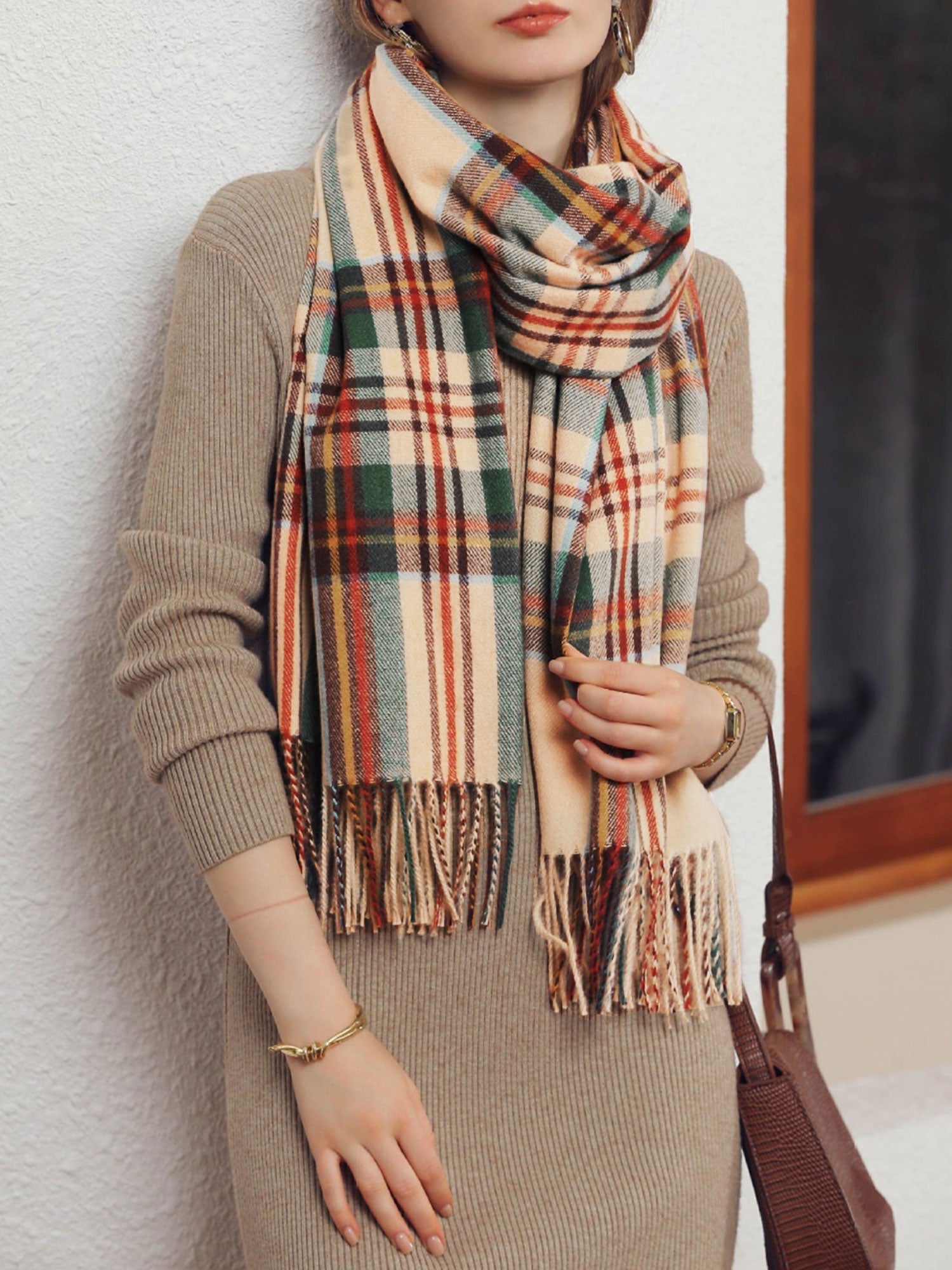 ELORA – Geruite dames sjaal met franjes en zachte touch - Glamorix